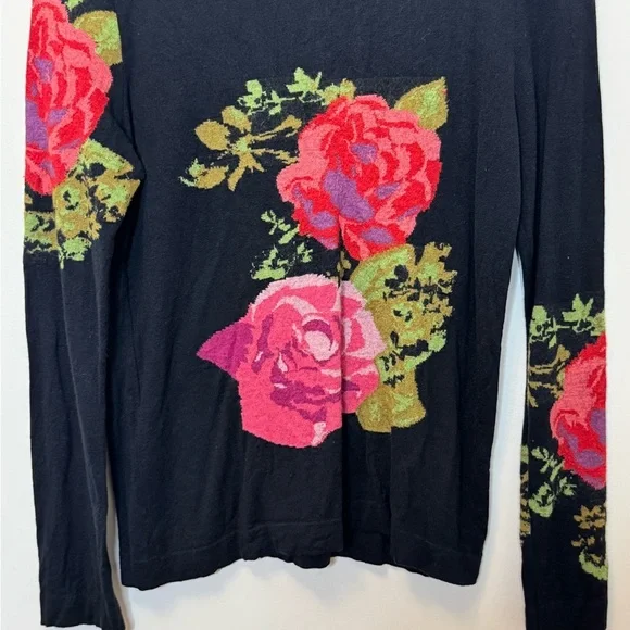 Aldo Martins Black Top with Pink Floral Design - Picture 4 of 5